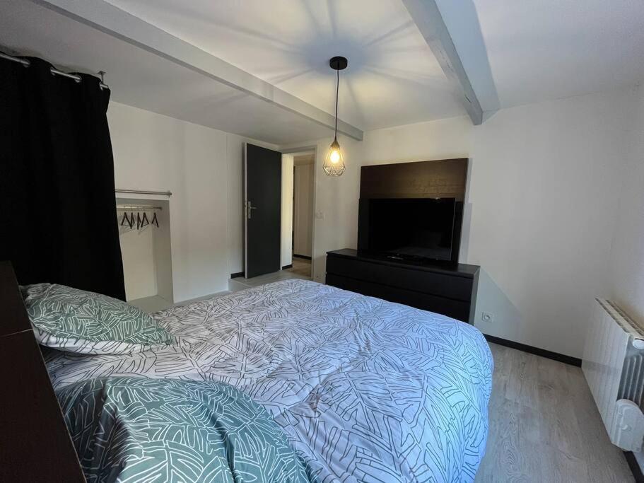 Апартаменты 36 Avenue De La Gare Конкарно Экстерьер фото